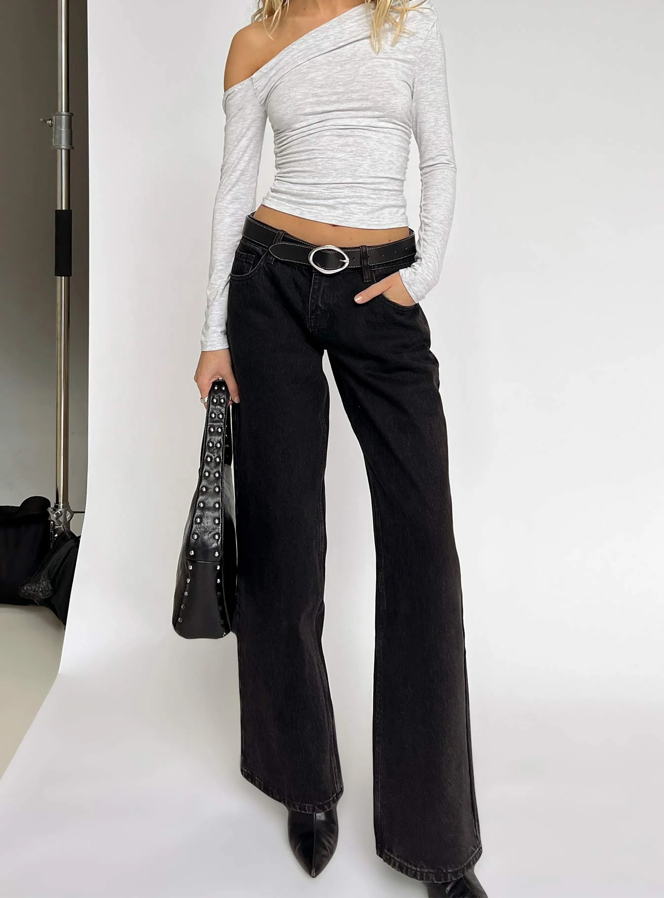 Ellanor Low Rise Straight Leg Jean Washed Black - Image 8