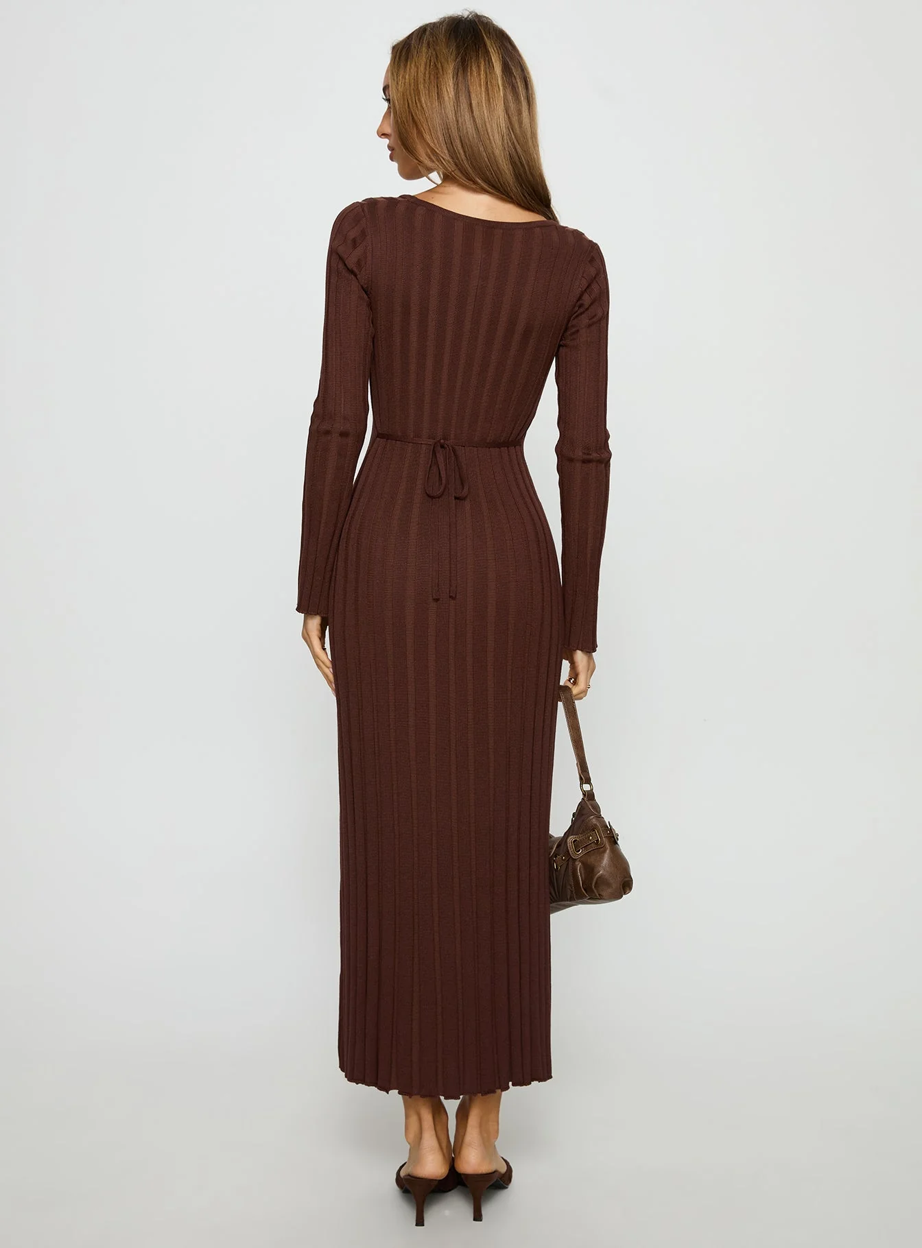 Gratuita Long Sleeve Rib Maxi Dress Chocolate - Image 4