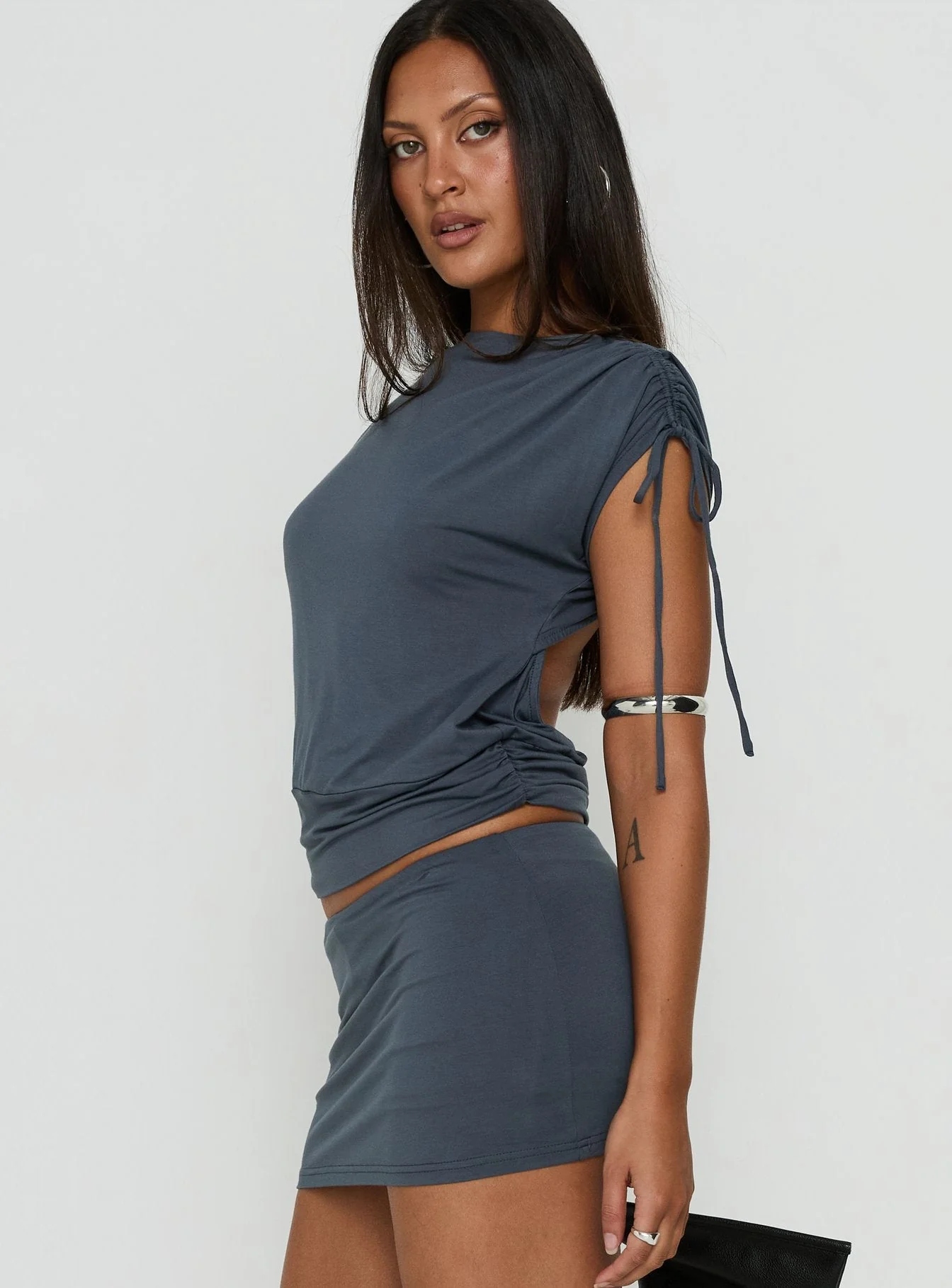 Leeah Backless Top Navy - Image 4