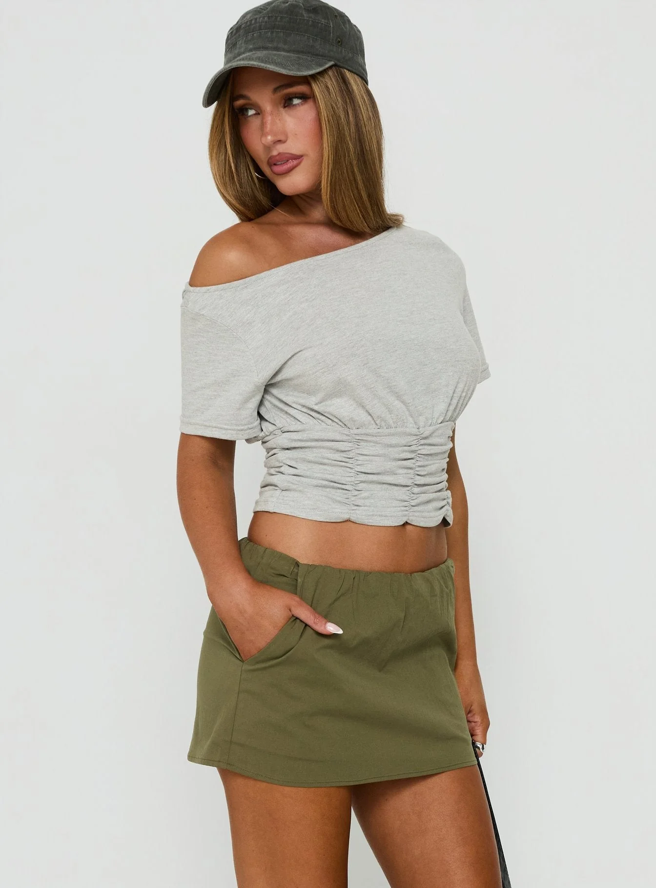 Lunea Concealed Waistband Mini Skirt Olive Green - Image 4