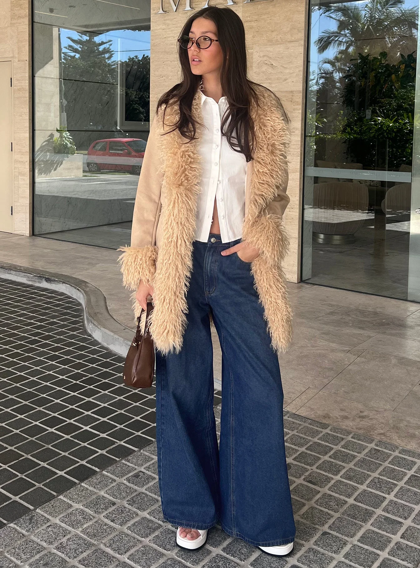 Naylor Mid Rise Wide Leg Jeans Mid Blue Denim - Image 12
