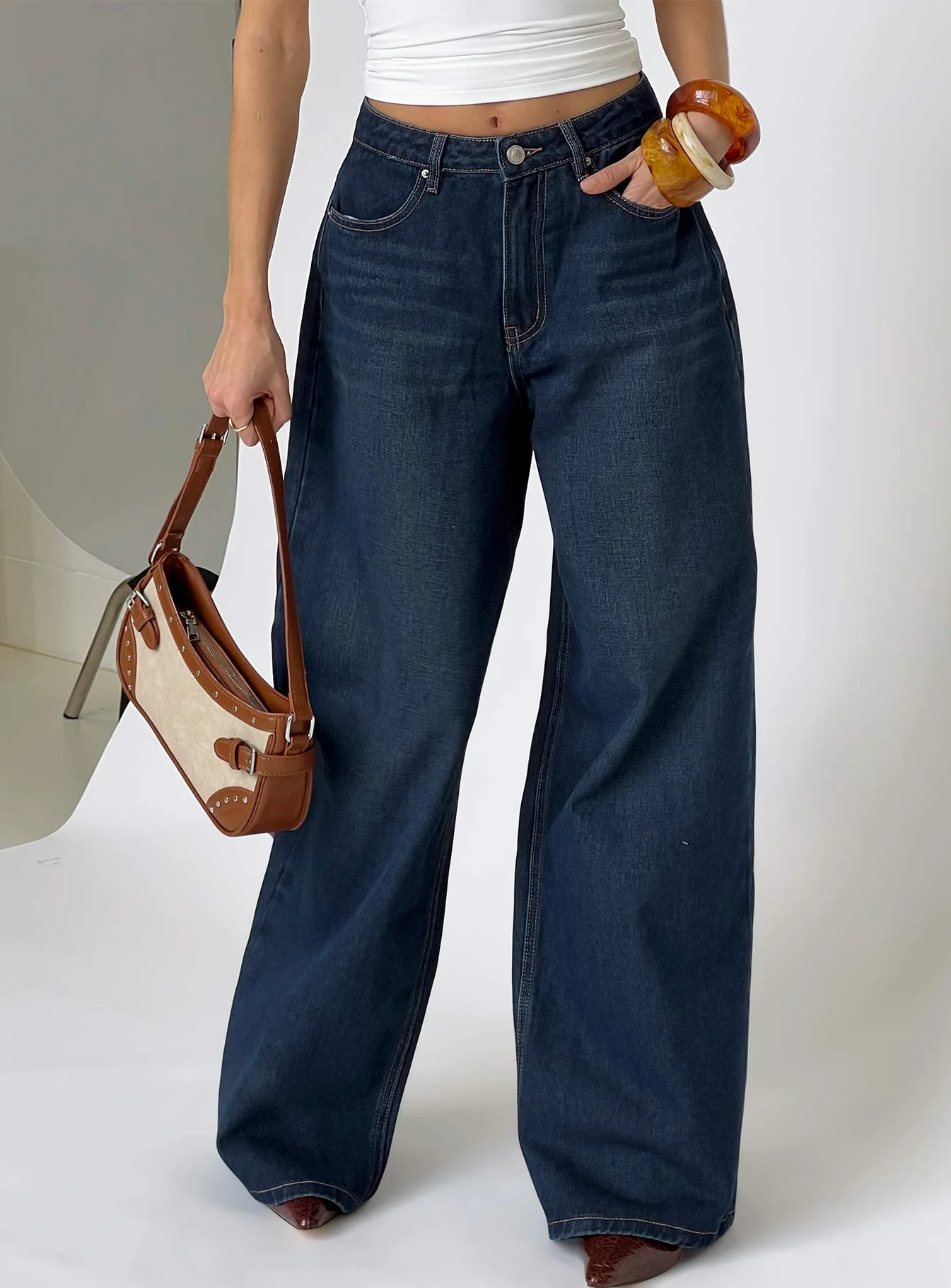 Naylor Mid Rise Wide Leg Jeans Mid Blue Denim - Image 8