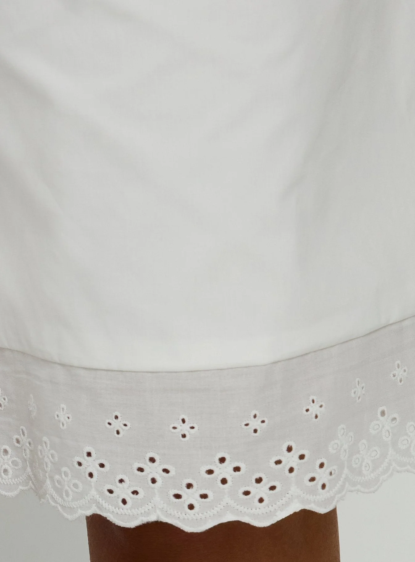 Sakai Broderie Detail Longline Shorts White - Image 7